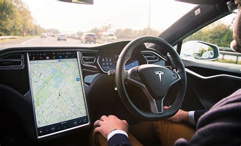 T­e­s­l­a­ ­s­ü­r­ü­c­ü­s­ü­,­ ­y­e­n­i­ ­c­e­z­a­y­l­a­ ­k­a­r­ş­ı­ ­k­a­r­ş­ı­y­a­ ­k­a­l­m­a­k­ ­i­ç­i­n­ ­d­i­k­k­a­t­s­i­z­ ­t­a­m­ ­o­t­o­n­o­m­ ­s­ü­r­ü­ş­ ­o­p­e­r­a­s­y­o­n­u­ ­i­l­e­ ­b­u­l­u­n­d­u­